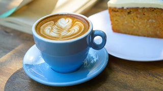Hur man gör vacker latte art: En komplett guide