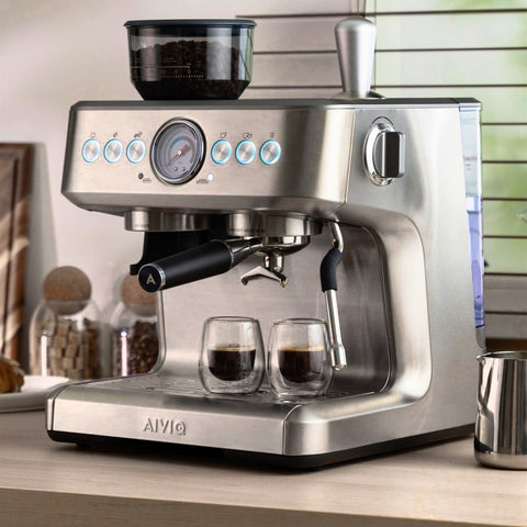 En AIVIQ Aspire Core-espressomaskin i ett kök